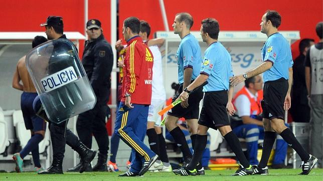 Del Nido: «Las faltas son faltas y las manos son manos»