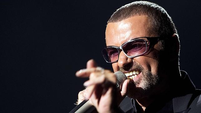 George Michael cancela su gira por problemas psicológicos