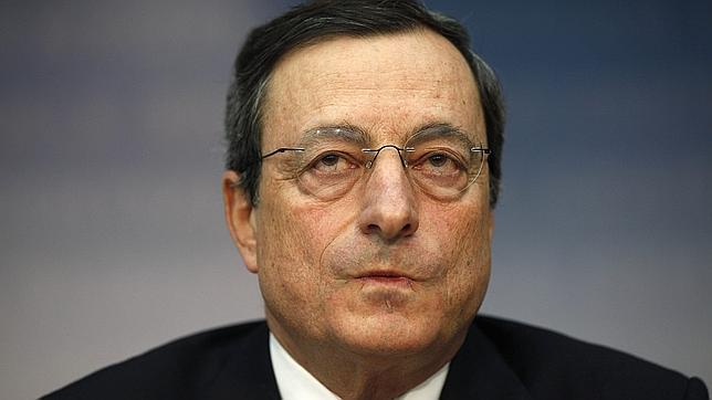 Mario Draghi «tirará de las orejas» a España e Italia por no haber solicitado la compra de deuda