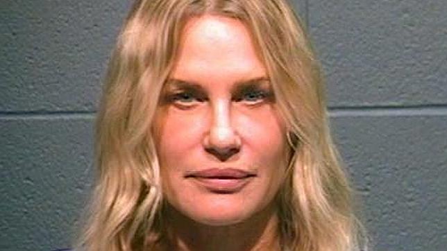 Daryl Hannah, detenida por entrar ilegalmente en un oleoducto como protesta