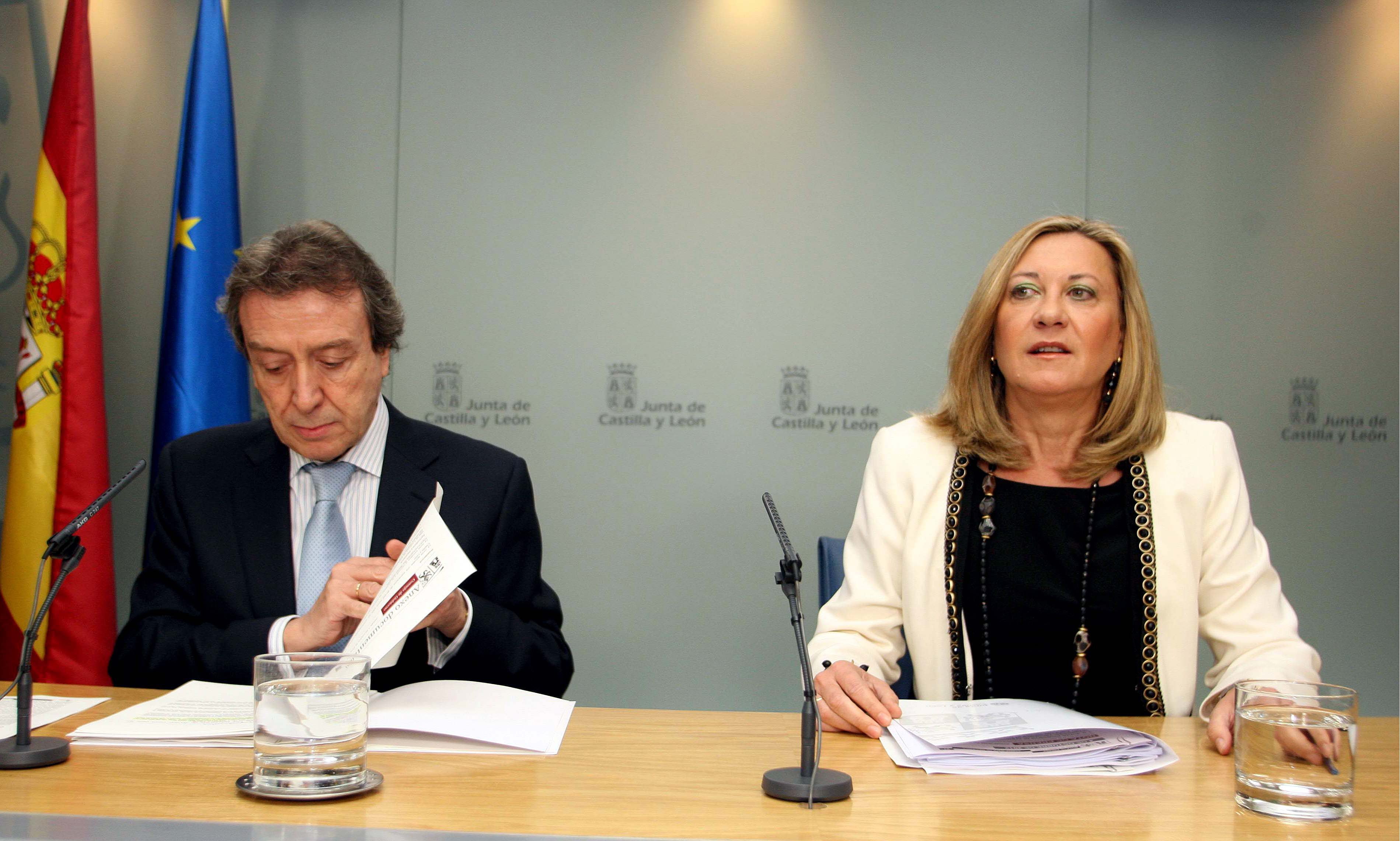 Los empresarios aplauden la retirada del céntimo sanitario a los profesionales