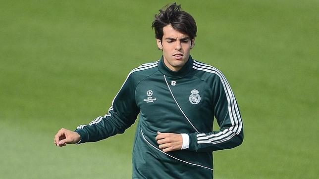 Kaká debe aprobar todavía su asignatura pendiente: el trabajo defensivo