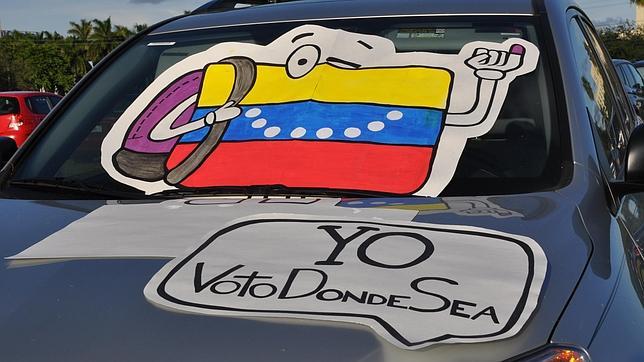 Los venezolanos de Miami recorren más de 1.300 kilómetros para votar en Nueva Orleans