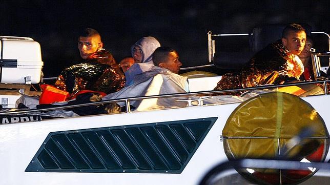 Detectan una patera con catorce varones a bordo en aguas de Alicante