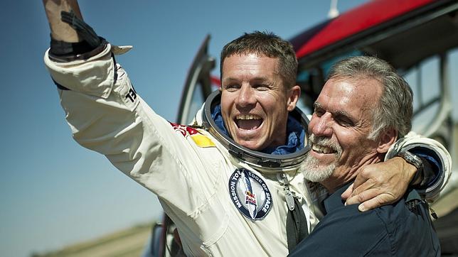 La Física responde a las preguntas que suscita el histórico salto de Baumgartner