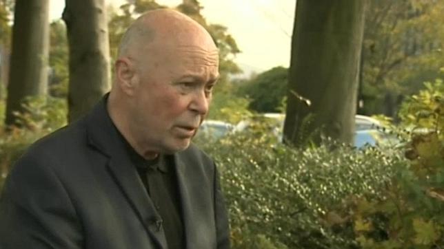 Disparan un taser contra un invidente tras confundir su bastón con una espada samurái