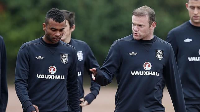 La Federación Inglesa multa a Ashley Cole por llamar a sus dirigentes «panda de gilipollas»