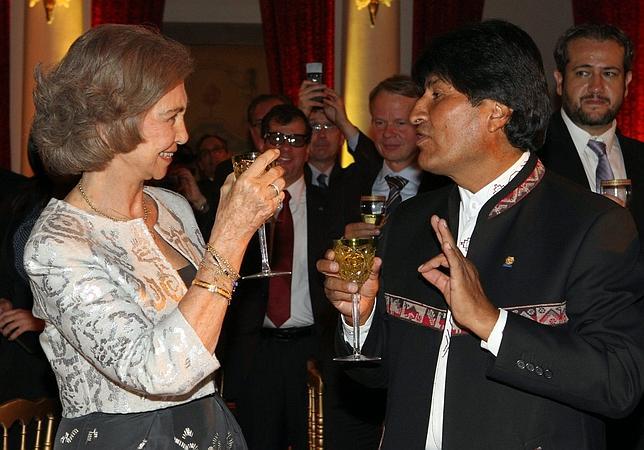 Evo Morales ofrece una cena a la Reina