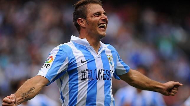 Joaquín salva los tres puntos para el Málaga ante un buen Valladolid