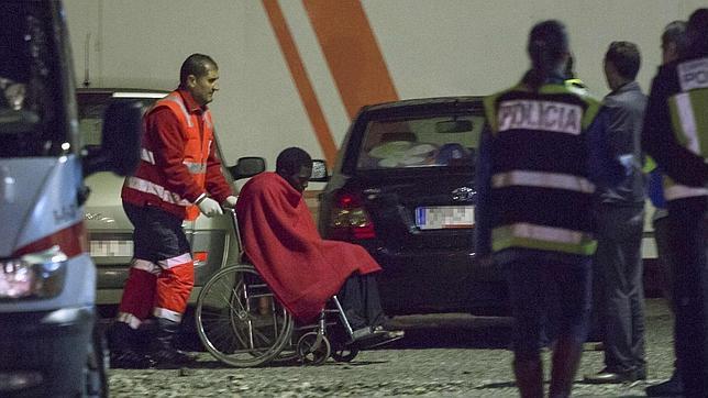 La Guardia Civil no espera encontrar más supervivientes de la patera naufragada