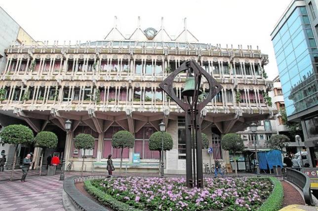 Los ayuntamientos de la provincia gravan el deporte, el agua y saneamiento