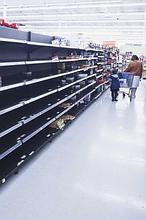 «Sandy» deja vientos de 150 kilómetros por hora antes de tocar tierra en EE.UU.