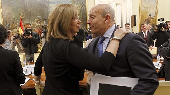 Wert y las comunidades autónomas se dan un mes más para debatir la reforma educativa