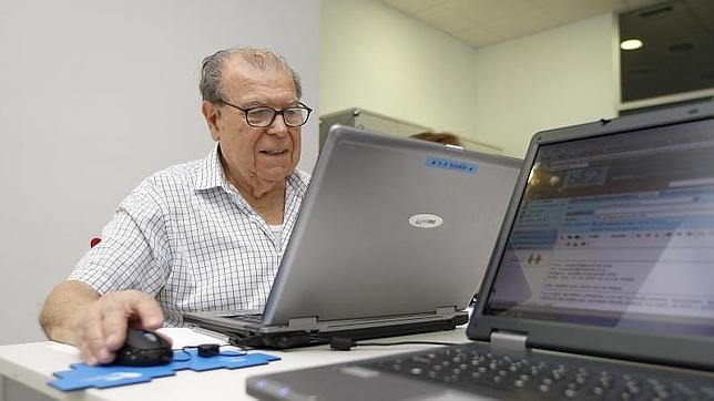 Post55, el «facebook» de los abuelos
