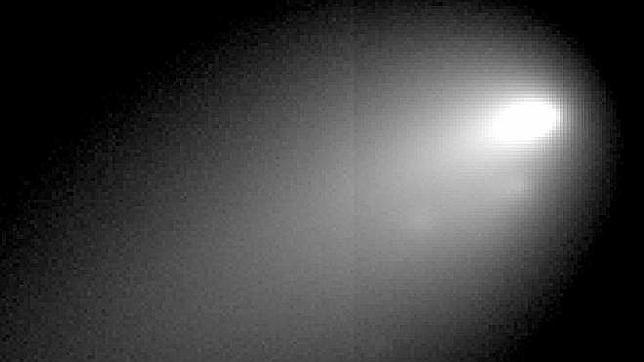 Astrónomos observan cómo un cometa se parte en cuatro