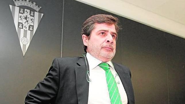 Convoca una junta ordinaria y otra extraordinaria el 10 de diciembre