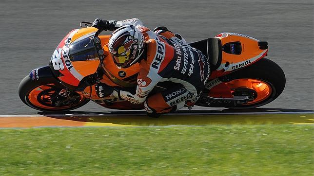 Pedrosa vuela en su circuito talismán