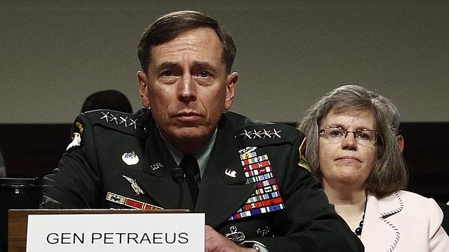 David Petraeus, estrella del nuevo Call of Duty: Black Ops II game
