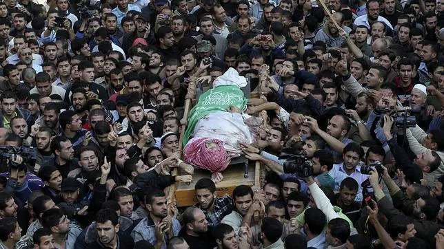 Multitudinario funeral en Gaza por el líder militar de Hamás asesinado por Israel