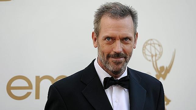 Hugh Laurie negocia meterse en la piel del pirata Barbanegra