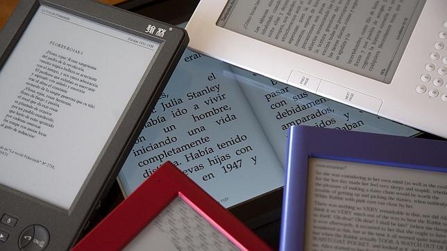 Los expertos consideran que el e-book no matará al libro de papel