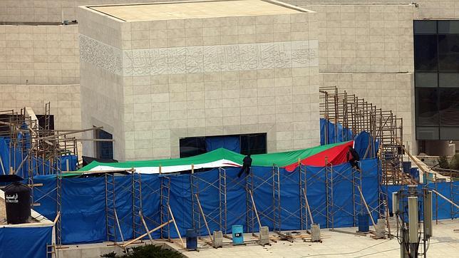 Exhumados los restos de Yaser Arafat para averiguar si murió envenenado