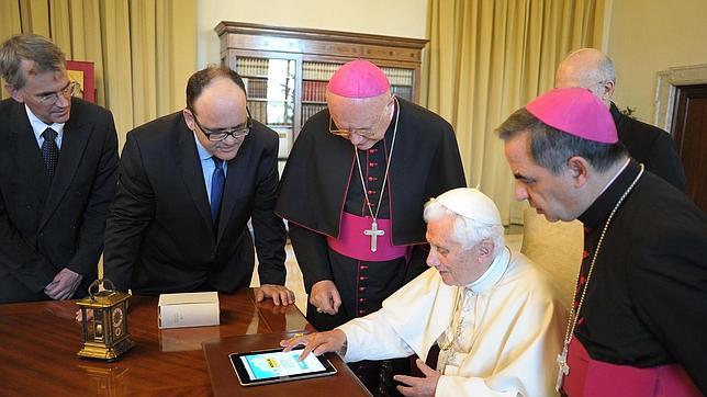 El Papa se hace una cuenta en Twitter