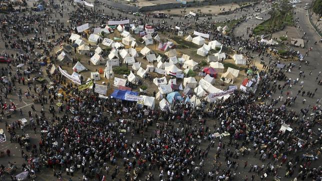 Opositores a Mursi se reúnen de nuevo en Tahrir contra el decretazo del presidente