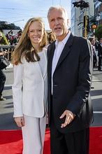 Peter Jackson presenta «El Hobbit» en «Wellywood» arropado por sus actores