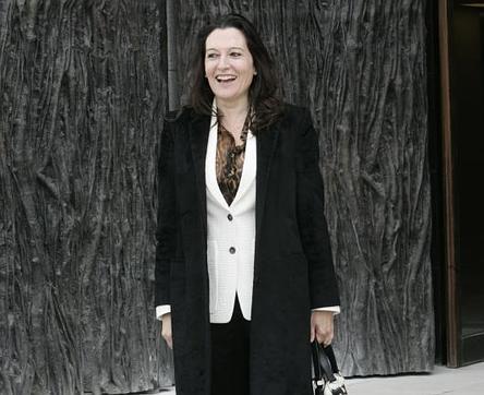 Primeros pasos para la instalación del conjunto escultórico de Cristina Iglesias