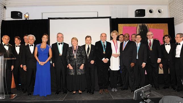 Premios para acercar culturas