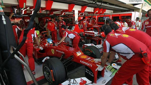 Ferrari pide una aclaración a la FIA sobre el polémico adelantamiento de Vettel