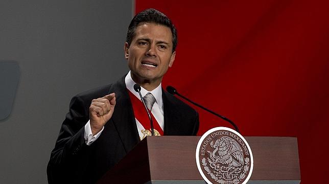 Peña Nieto anuncia doce medidas en su toma de posesión en México