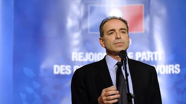 Copé, líder oficioso de la derecha francesa, propone volver a votar en 2014