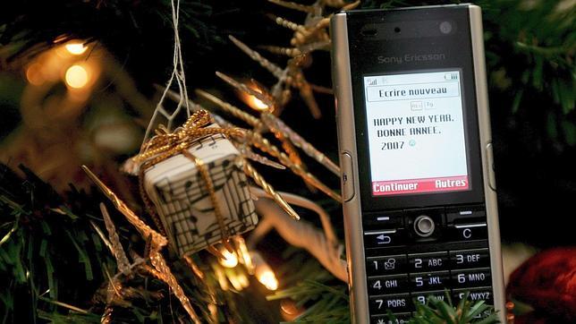 Los SMS celebran veinte años con la amenaza de las nuevas formas de mensajería