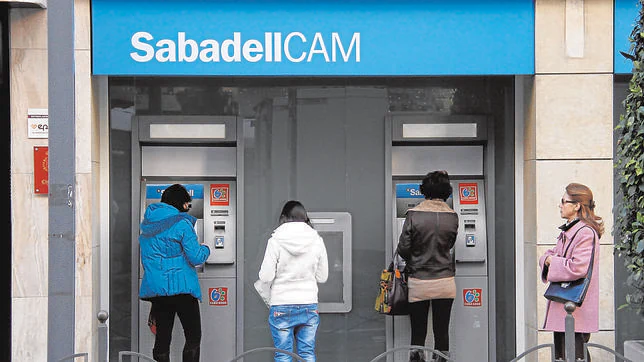 Personificación especificar Ascensor Los mercados premian la integración en Sabadell-CAM