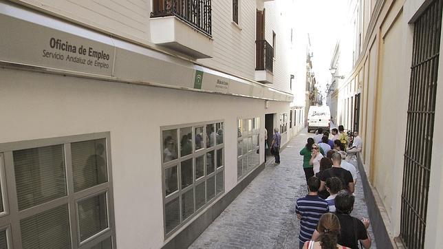 España puede tardar hasta 17 años en volver al nivel de empleo previo a la crisis