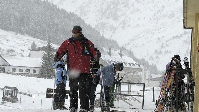 Descuentos para esquiar solo por tener el carnet joven a partir de 2013