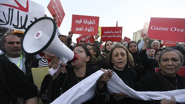 La oposición egipcia estudia el llamamiento de Mursi a un «diálogo nacional»