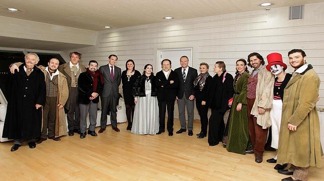 Llombart y Català estrenan cartera con Fabra en la ópera