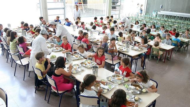 Educación amplía las becas de comedor para atender a 81.753 alumnos