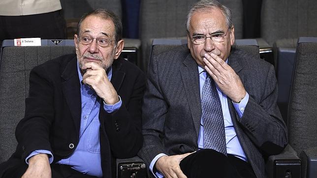 Guerra y su número dos por Sevilla, José Antonio Viera, «doble cero» en el Congreso