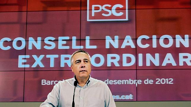 Dirigentes del PSC se plantean dejar la ejecutiva en rechazo a Navarro
