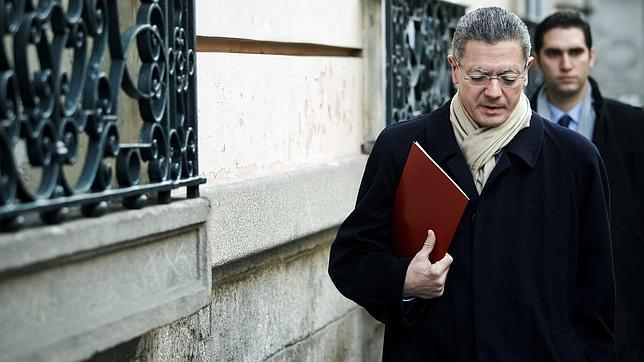 Aumenta la presión sobre Gallardón para rebajar las tasas judiciales