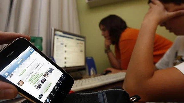 Los españoles superan a los europeos en la publicación de mensajes en redes sociales