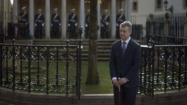 Urkullu propone adelantar a enero la extra del verano para pagar a los funcionarios