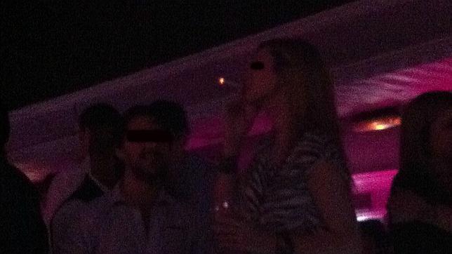 ¿Se cumple la ley antitabaco en las discotecas?