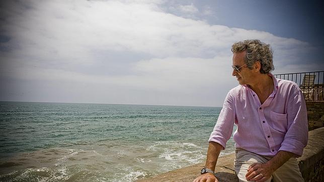 Idelfonso Falcones vuelve a hacer historia con «La reina descalza»