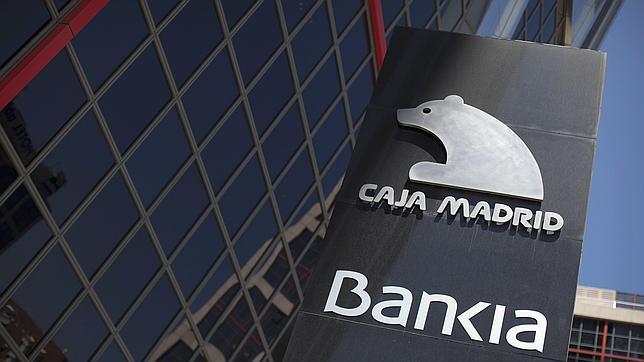 Bankia prevé cambiar la imagen exterior de 2.000 oficinas este año