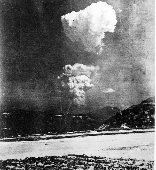 Descubierta la primera foto del champiñón nuclear de Hiroshima